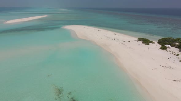 Very beautiful spits of white sand surrounded by incredibly beautiful turquoise water. View from abo alt