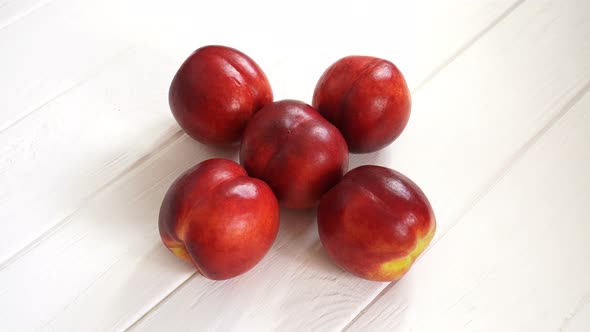 Amazing Fruits Nectarines alt