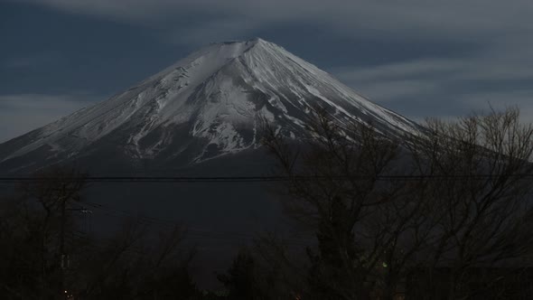 Time lapse Fuji Mountain at night 