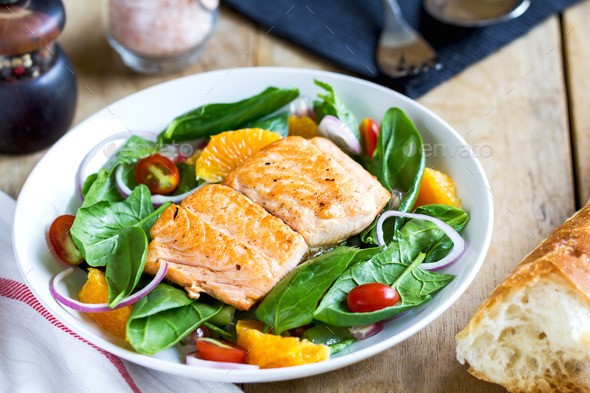Salmon with orange and spinach salad