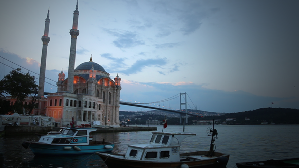 Ortakoy Mosque alt