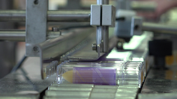 Cosmetics Conveyors and Packaging 3 alt