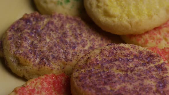 Cinematic, Rotating Shot of Cookies on a Plate - COOKIES 292 alt