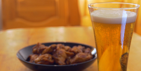 Roasted Chicken Wings And Beer