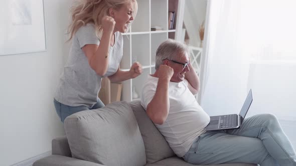 Father Video Game Online Victory Daughter Fan Home alt