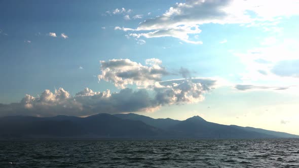 Time Lapse Of Autumn Evening alt