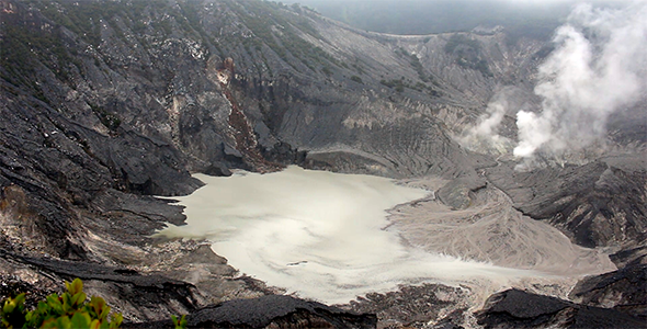 Sulfur Volcano Crater alt