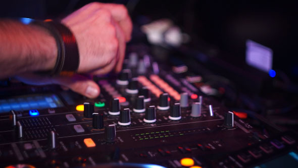 DJ At A Club Set 12