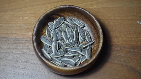 Sunflower Seeds alt