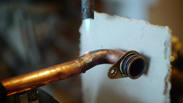 Soldering Copper Pipes 4