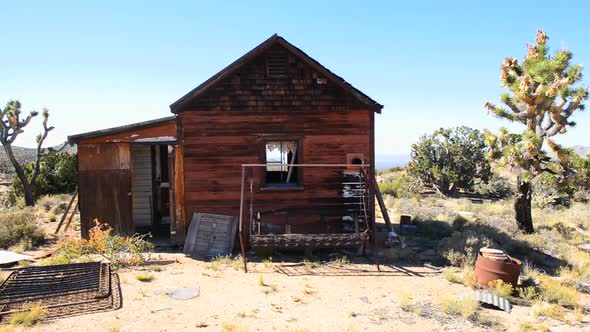 Old Abandon Home In The Mojave Desert 3
