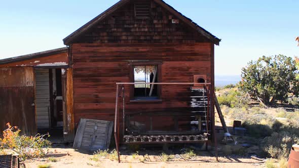 Old Abandon Home In The Mojave Desert 4