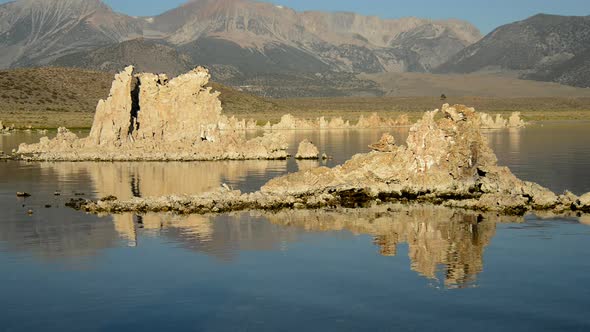 Tufa Formation On Scenic Mono Lake California 3