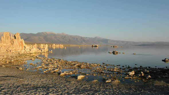 Tufa Formation On Scenic Mono Lake California 15