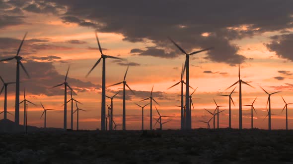 Power Windmills In The California Desert At Sunset 10