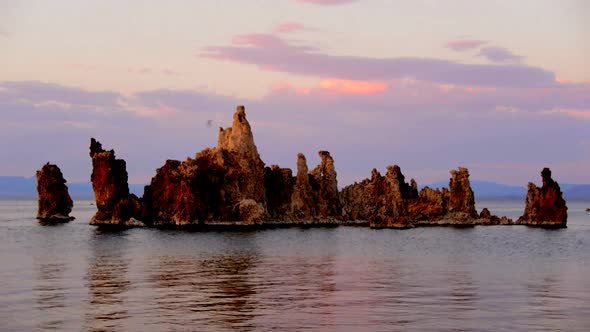 Tufa Formation On Scenic Mono Lake California At Sunset 1