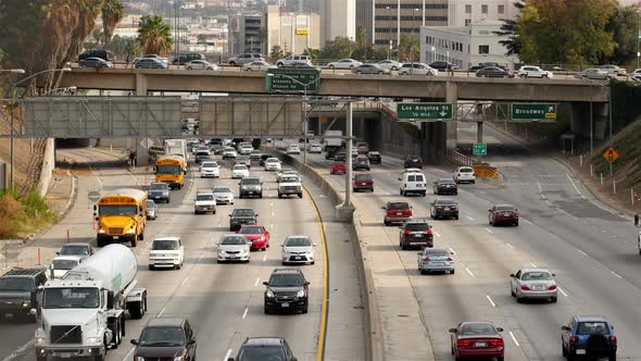 Traffic On Busy Freeway In Downtown Los Angeles California 31