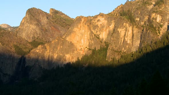 Yosemite Nature - Clip 2