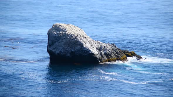 Pacific Ocean Waves Crashing On Rocks - Big Sur 8