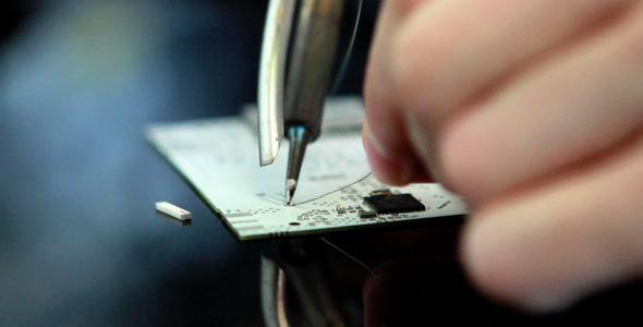 Soldering Electronics | 4 Clips alt