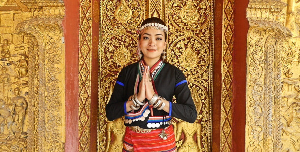 Girl Hands Of Pay Obeisance alt