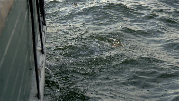 Sea Water is Waving and Bilging with the Big Ship alt