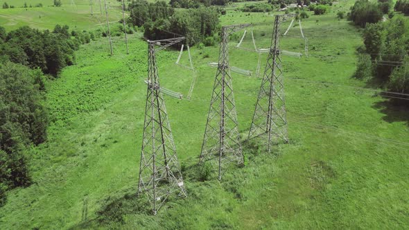 High-voltage power transmission line for electricity transmission alt
