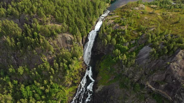 Latefossen Is One of the Most Visited Waterfalls in Norway and Is Located Near Skare and Odda alt