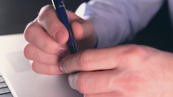 Chronic Stress Conditions While Office Work alt