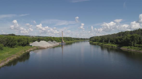 River Crane Excavator on Barge alt