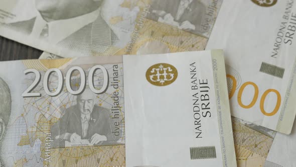 Dinar banknotes Serbian money counting 4K 2160p 30fps UltraHD footage - Currency of Serbia in 2000 d alt