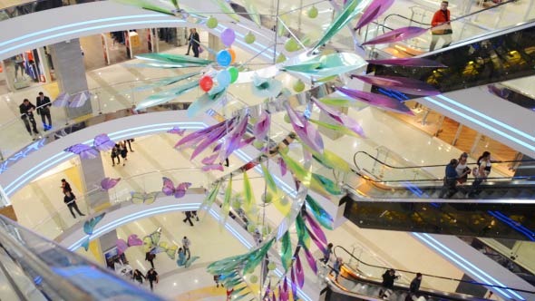 People in Shopping Mall alt