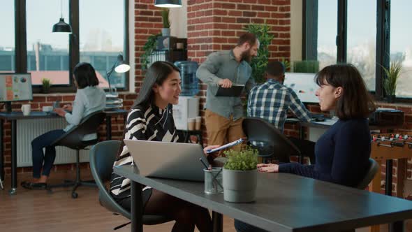 HR Recruiter Interviewing Confident Applicant About Job Offer alt