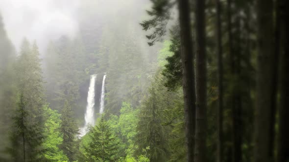 North Falls Waterfall alt