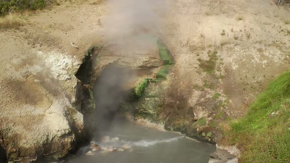 Dragons Mouth Spring alt