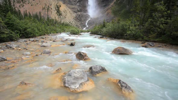 Takakkaw Falls 2 alt