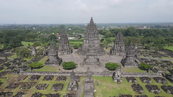 Aerial view hindu temple Prambanan in Yogyakarta, Indonesia. alt