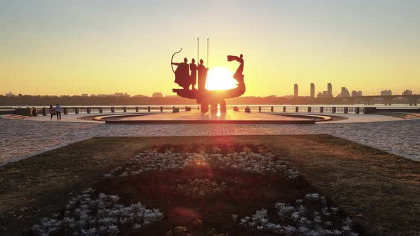 Kyiv Ukraine  a Monument To the Founders of the City in the Morning at Dawn alt