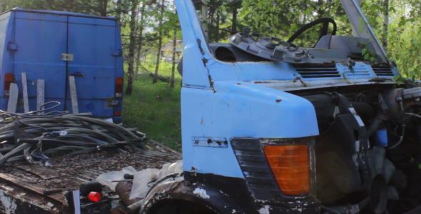 Graveyard of Cars alt