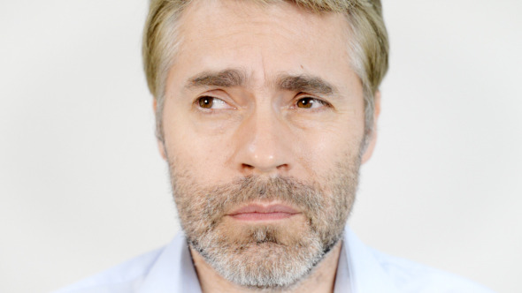 Man in Confusion alt