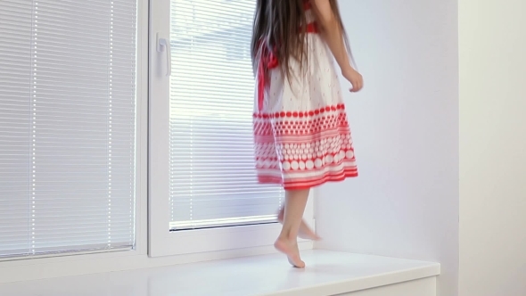 Happy Birthday Cute Child Girl alt