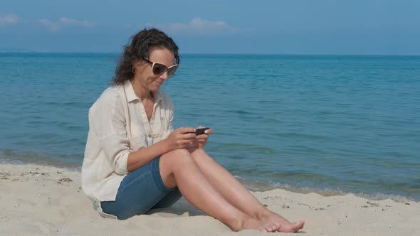 Sms from the sea. alt