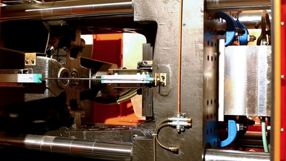 Squeeze Molding Machine Prepare Plastic Detail