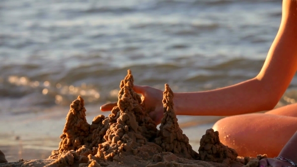 Girl On The Sea Builds a Sand Castle Antalya Girl On The Sea Builds a Sand Castle Antalya