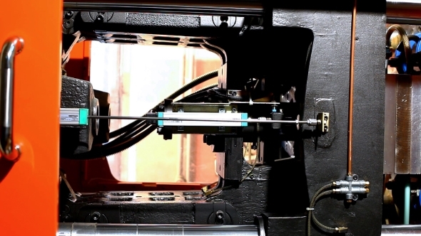 Plastic Press Molding Machine During Work