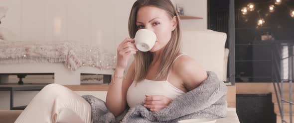 Beautiful Model in Luxury Apartment alt