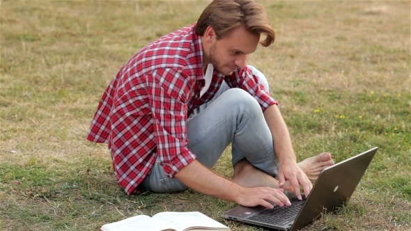 Smart Guy Studing Outdoors Smart Guy Studing Outdoors