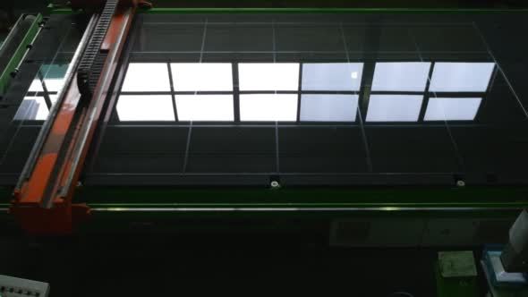 Machine Cutting of a Glass Cutting of Sheet Machine Cutting of a Glass Cutting of Sheet
