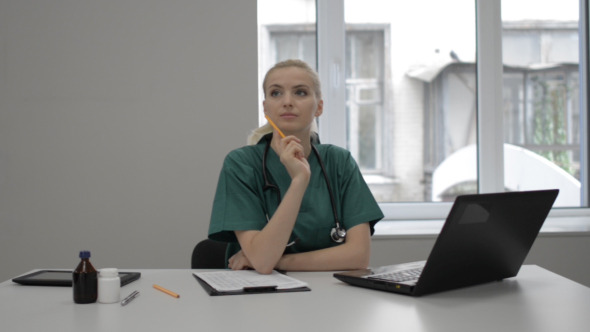 Lady Doctor Thinking Lady Doctor Thinking