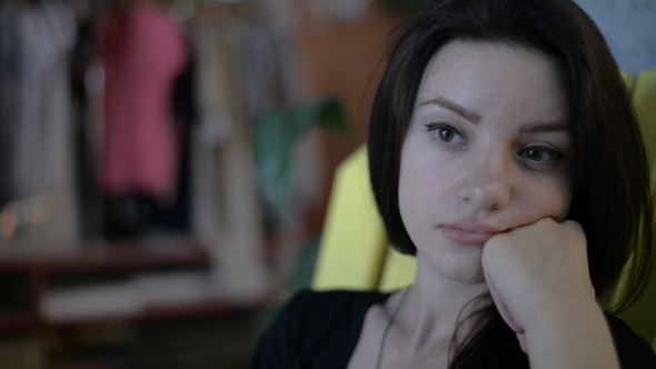 Girl in Thoughts alt